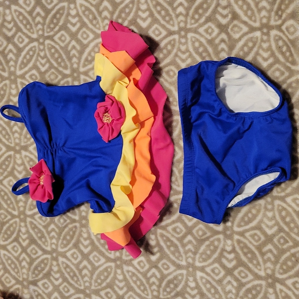 Isobella and Chloe girls  2 piece bathing suit - 3 months